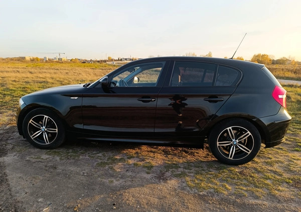 BMW Seria 1 cena 29990 przebieg: 133500, rok produkcji 2011 z Warszawa małe 92